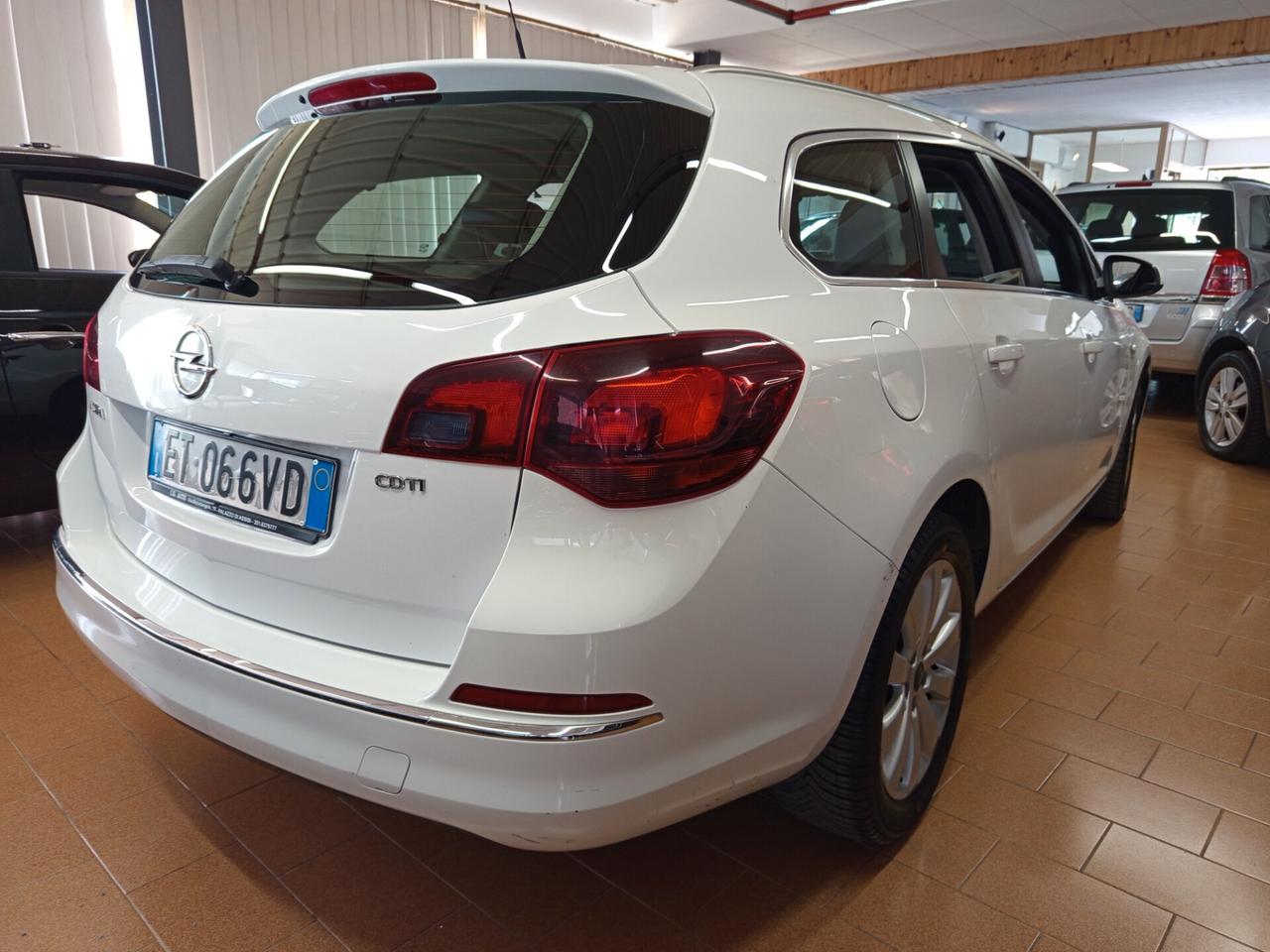 Opel Astra 1.7 CDTI 110CV, 161 Mila chilometri ok neopatentati