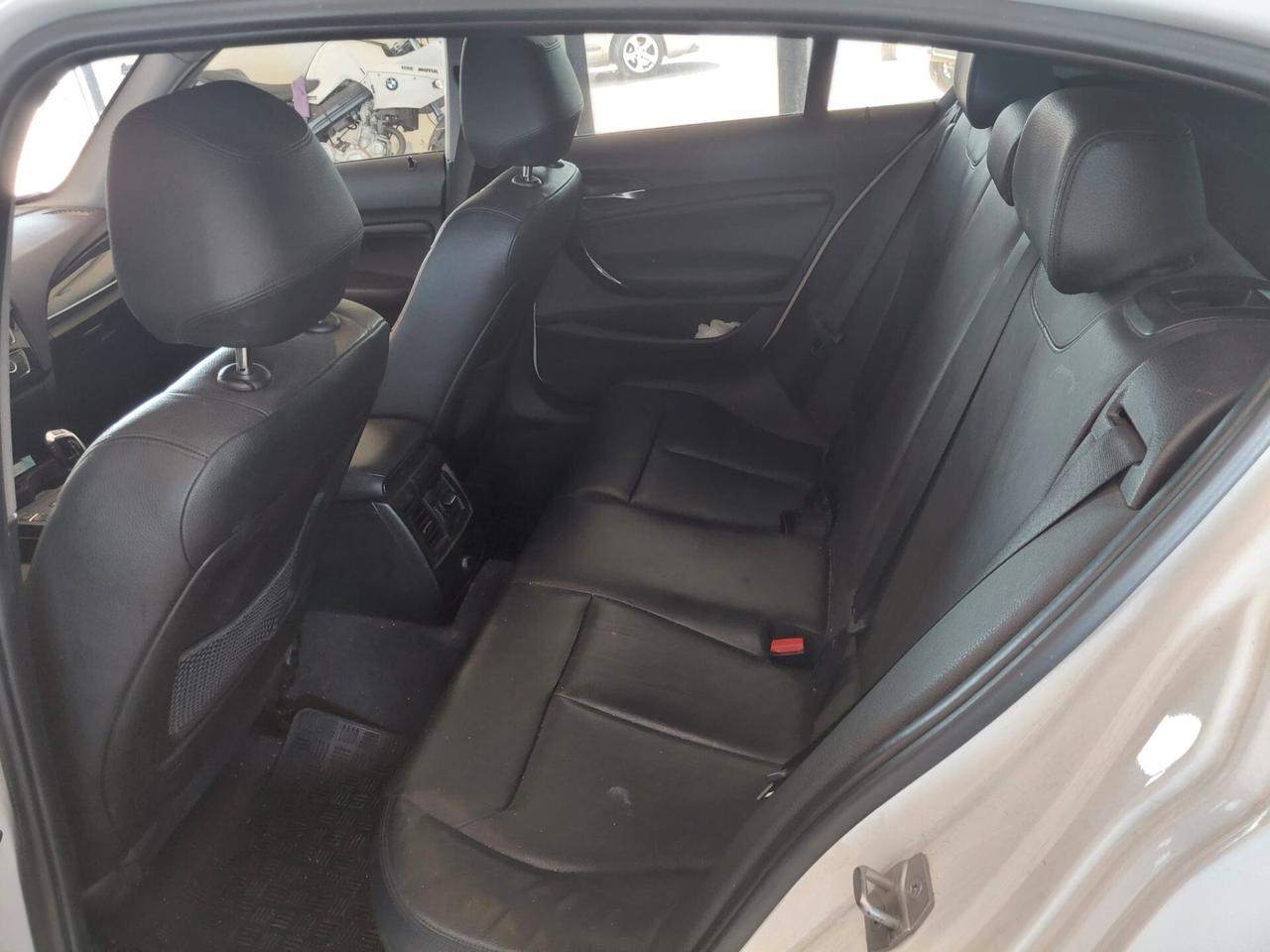 Bmw 118 118d 5p. Urban