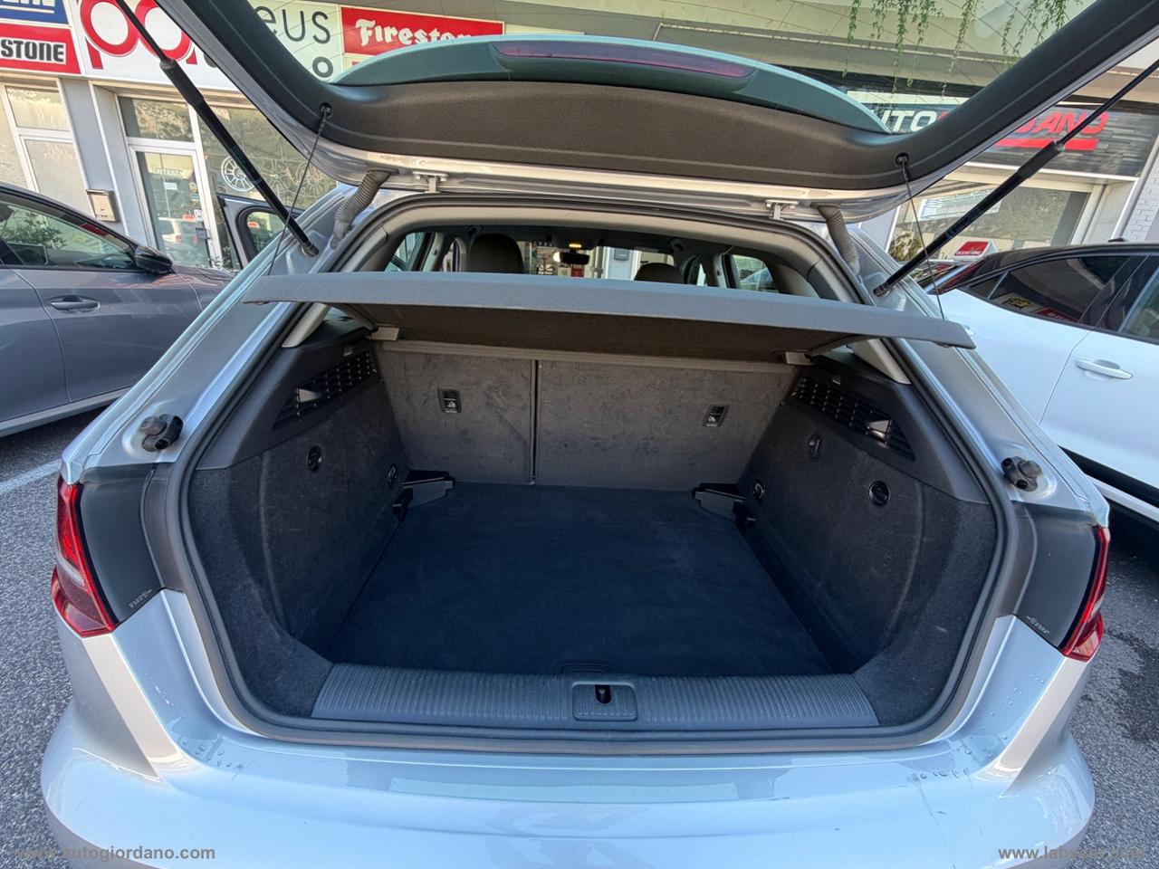 AUDI A3 SPB 1.6 TDI 116CV Design