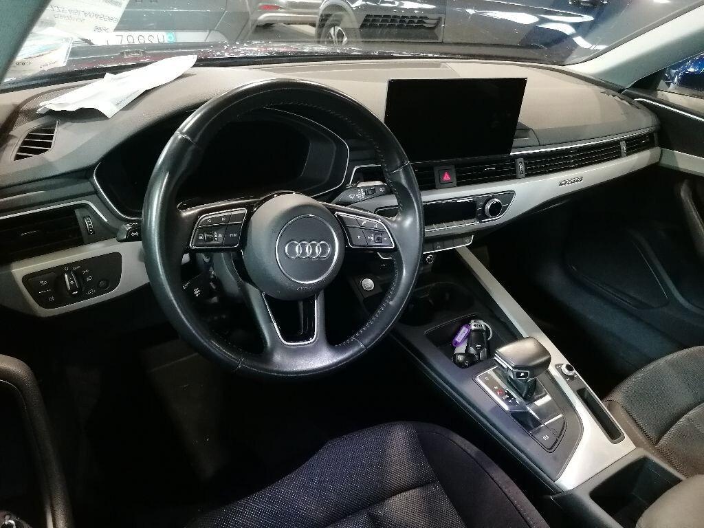 Audi A4 Avant 40 TDI quattro S tronic Business Advanced