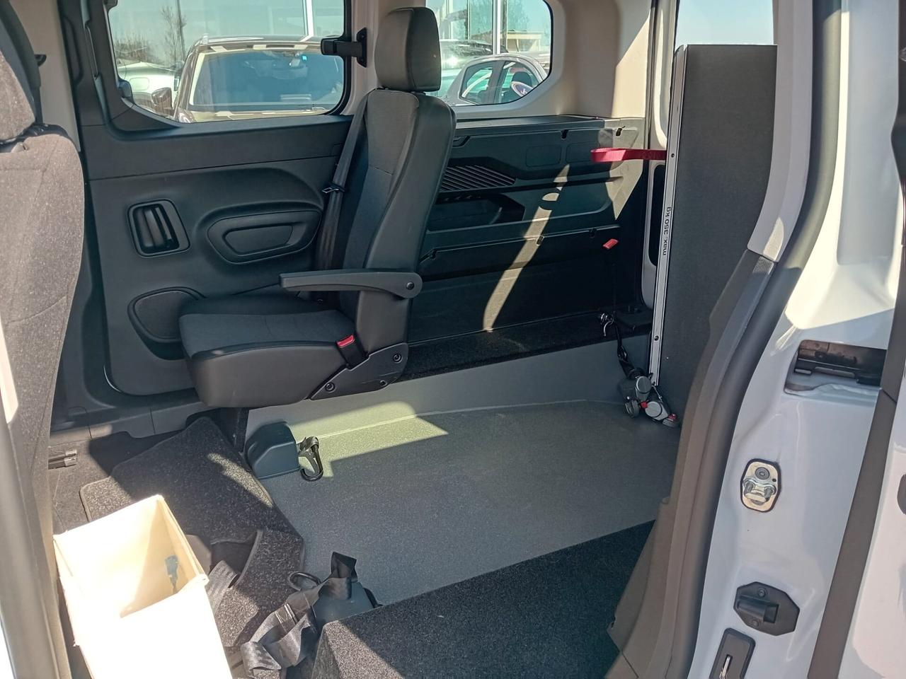 Peugeot Rifter 1.2 110CV E6 CON PEDANA TRASPORTO DISABIL