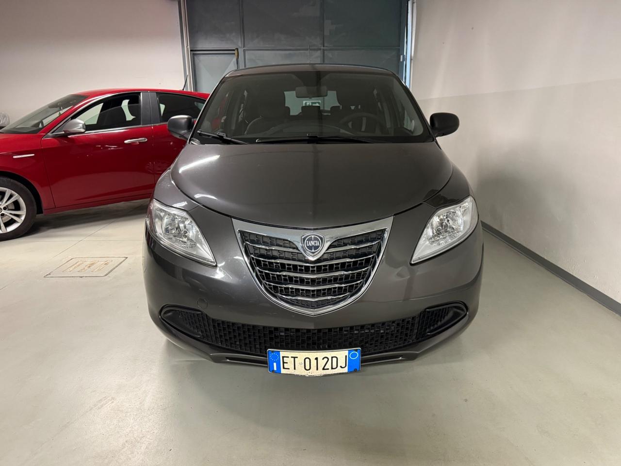 Lancia Ypsilon 1.2 69 CV 5 porte GPL Ecochic Silver
