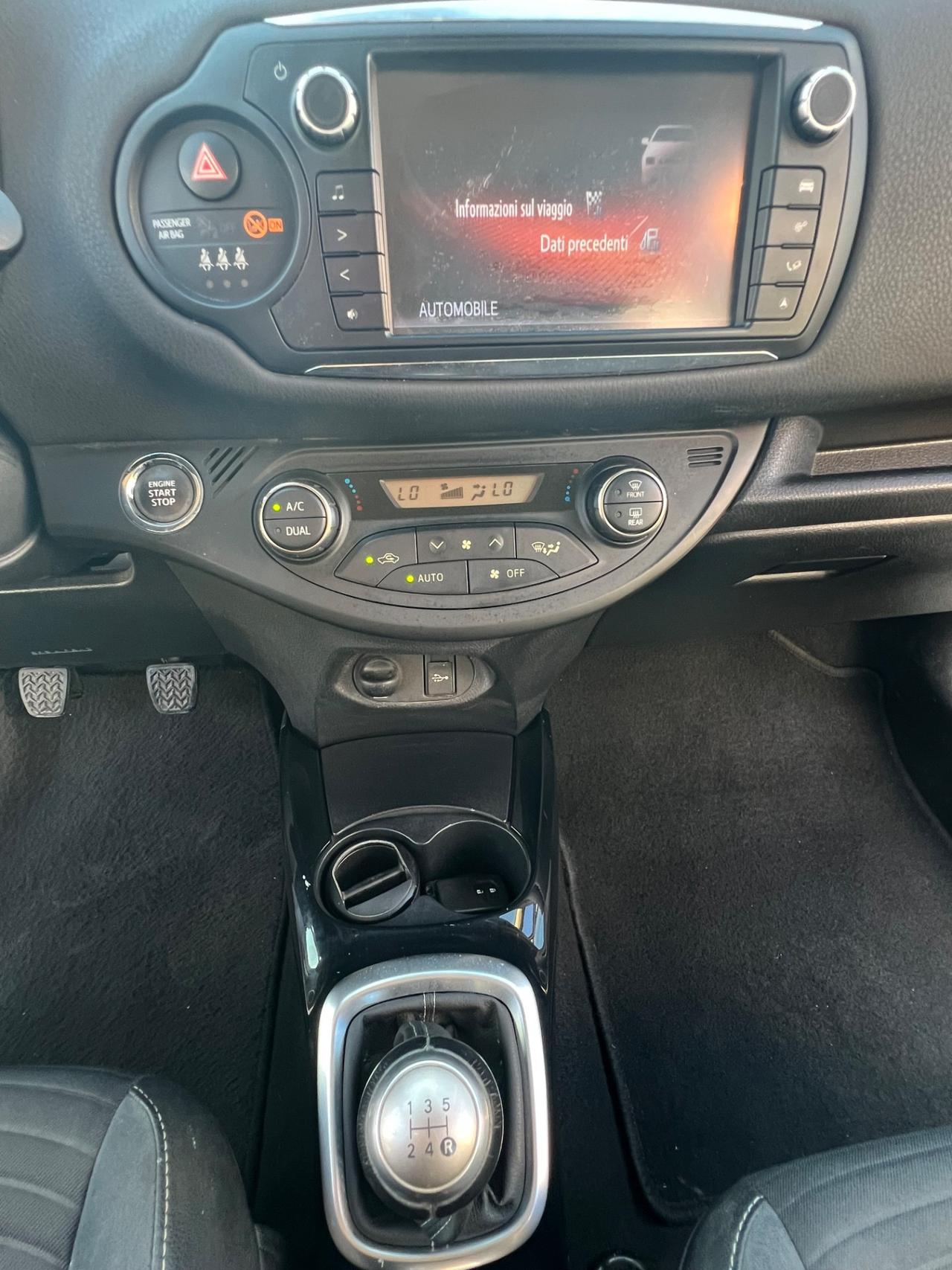 Toyota Yaris 1.0 5 porte Lounge
