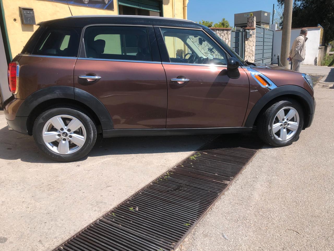 MINI COUNTRYMAN 1.6 DIESEL 110CV – 2016 FULL OPTIONAL – GARANTITA 12 MESI