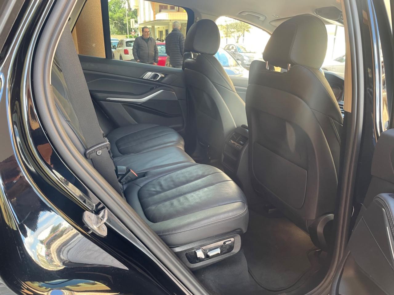 Bmw X5 xDrive25d 231cv 7 posti BUSINESS SPORT "PELLE NAVY LED 21"