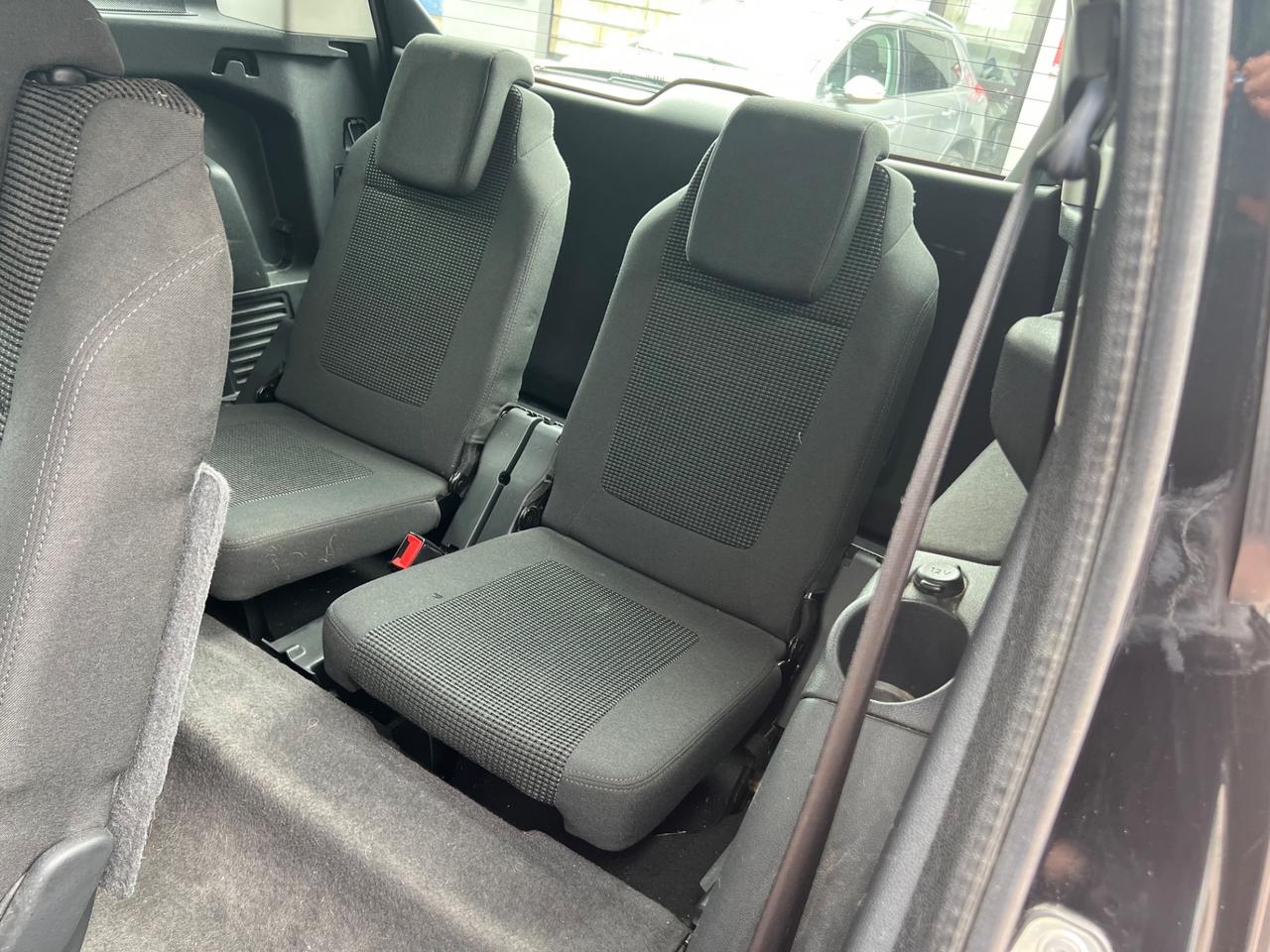 Peugeot 5008 1.6 HDi 112CV Business