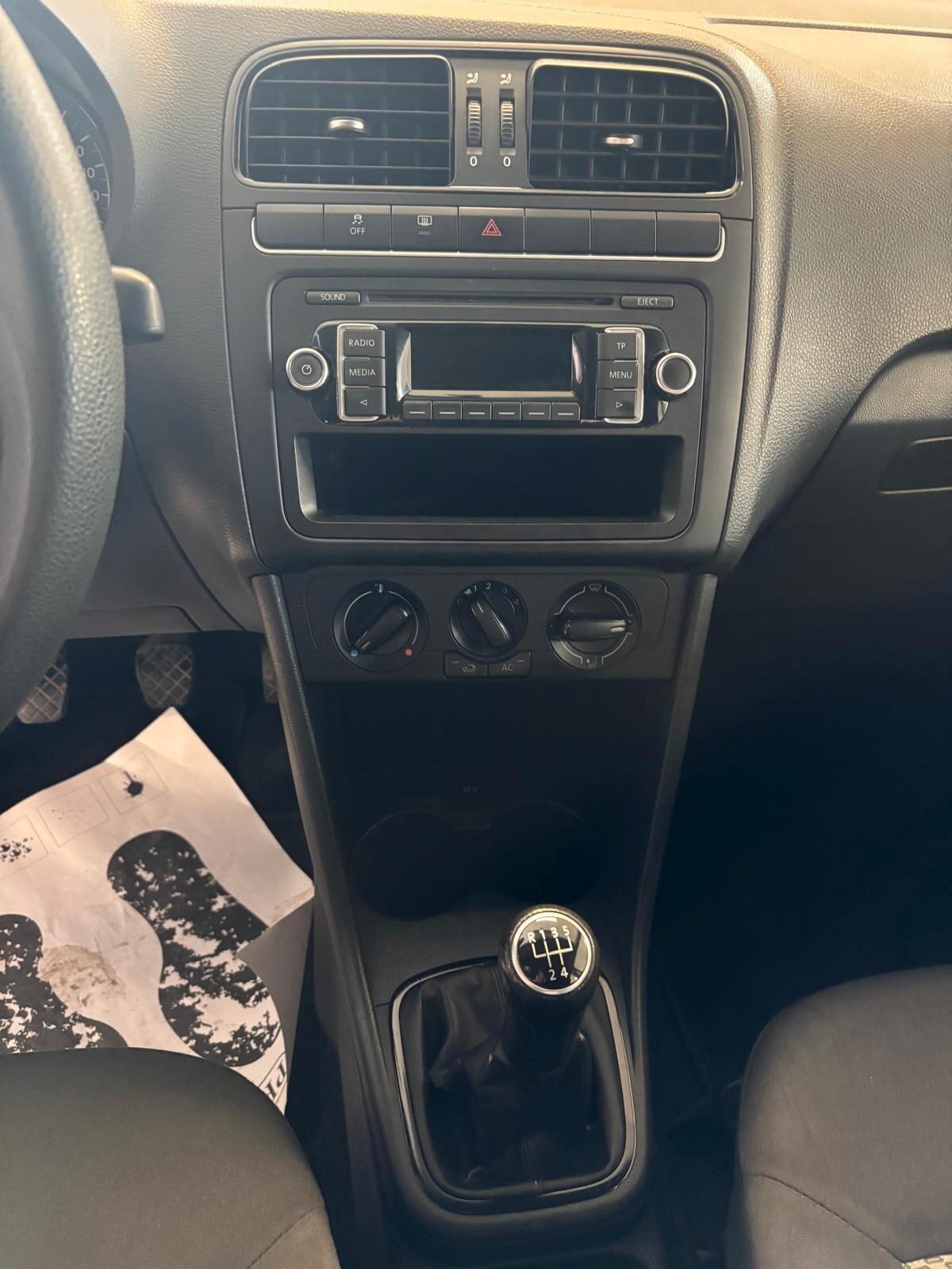 VOLKSWAGEN POLO ANNO 2012 DS 1.2 ADATTA NEOPATENTATI KM 161 MILA