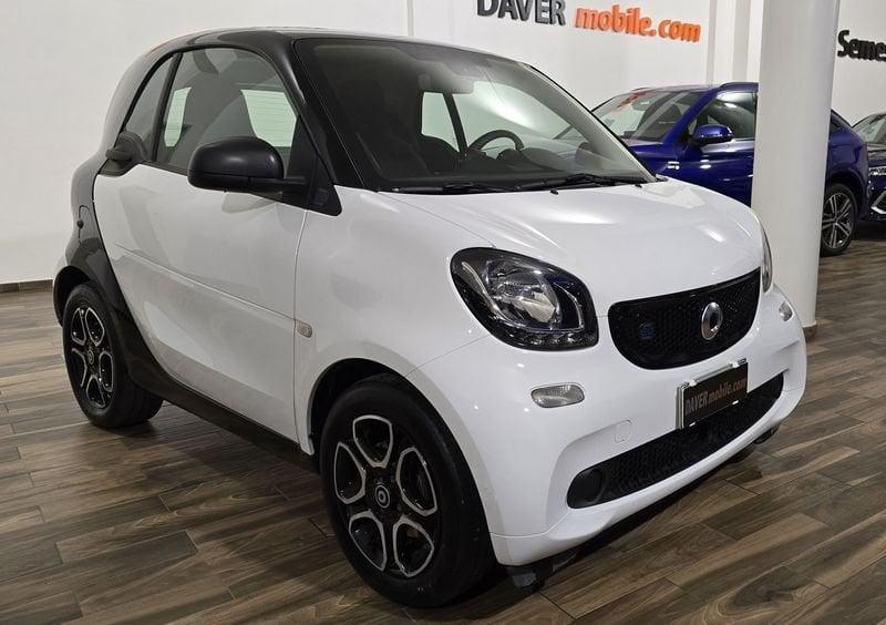 smart fortwo EQ Passion