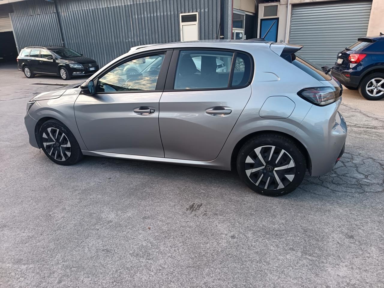 Peugeot 208 1.2 75CV Active Ok Neopatentati