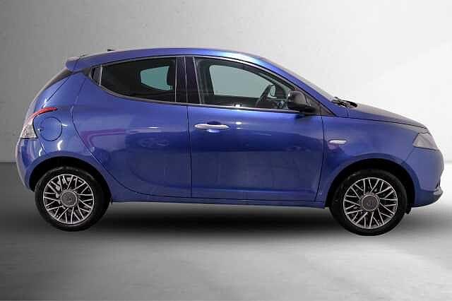 Lancia Ypsilon 1.0 FireFly 5 porte S&S Hybrid Ecochic Gold