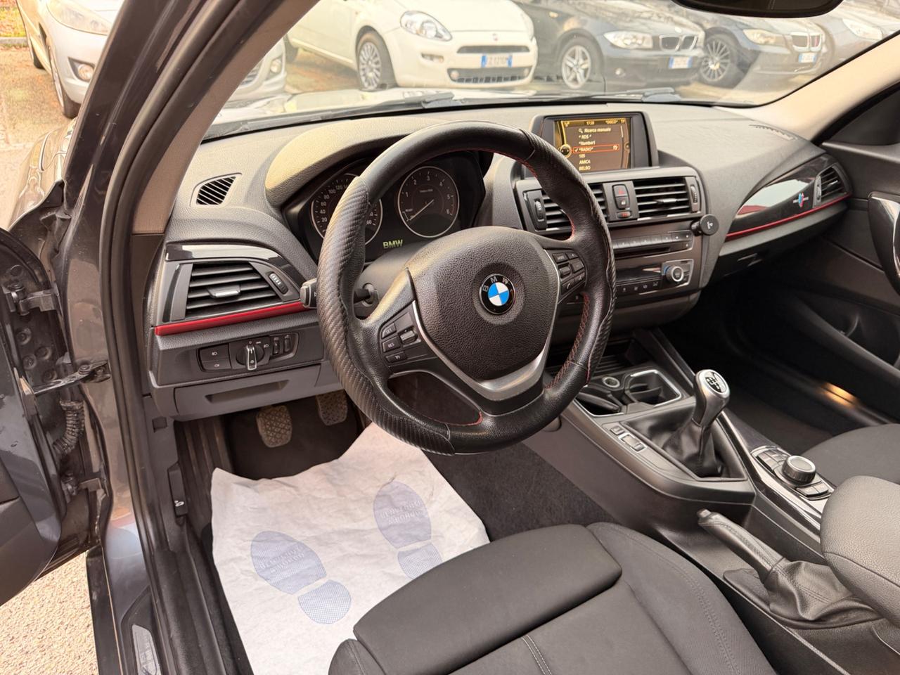 Bmw 118 118d 5p. Msport