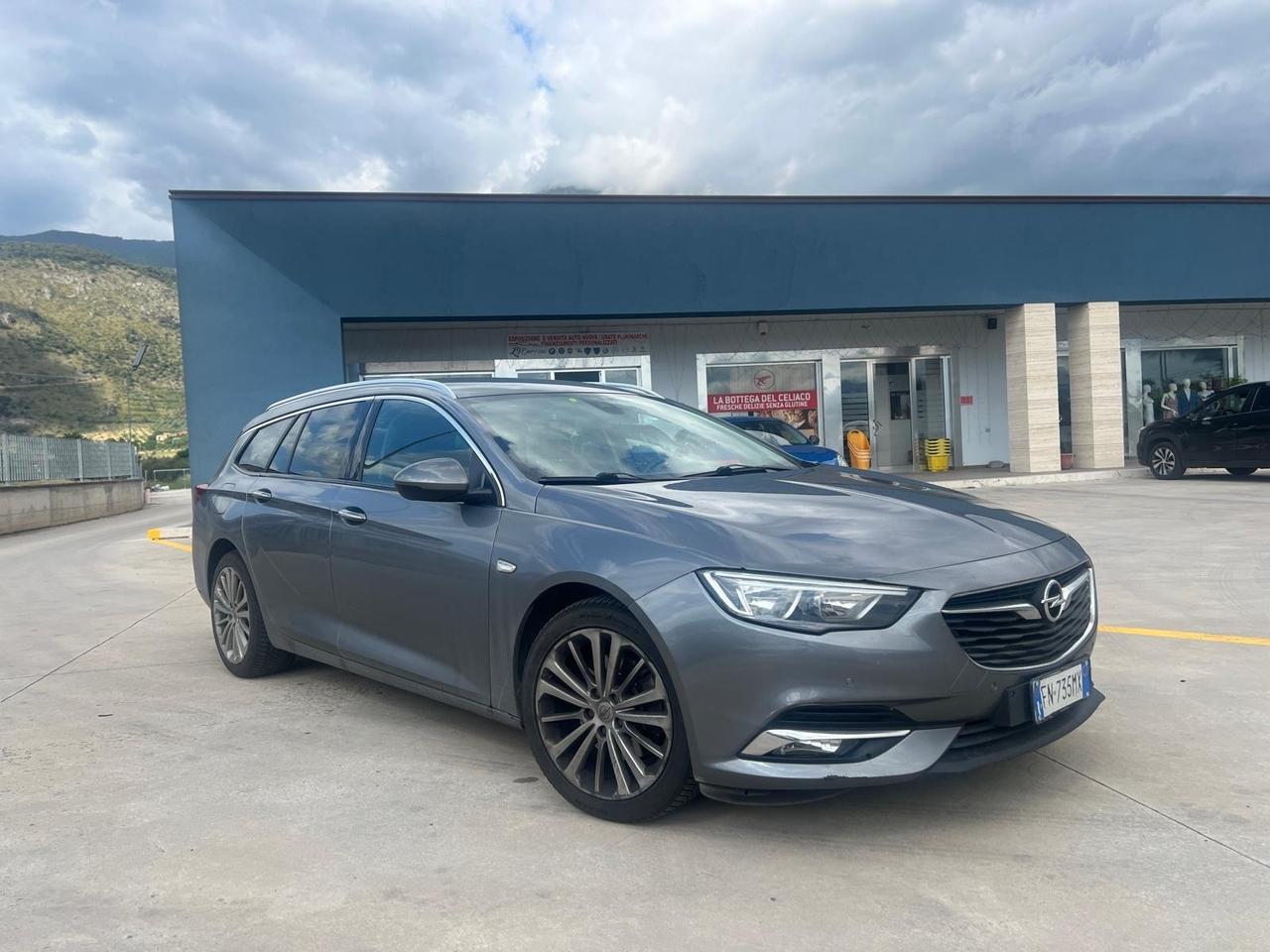 Opel Insignia 2.0 CDTI S&S aut. Country Tourer Exclusive