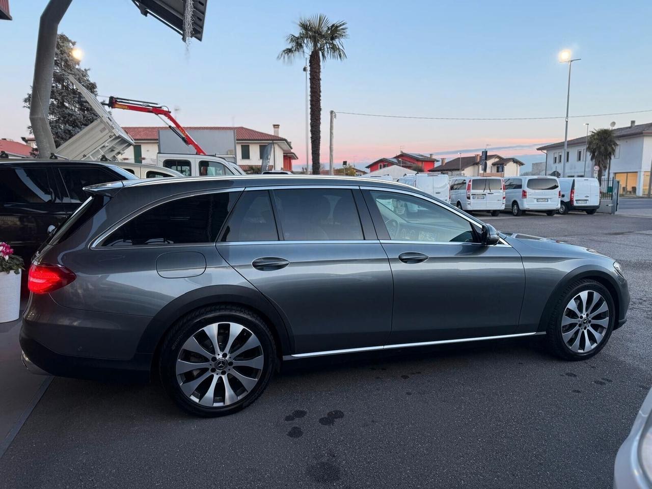 Mercedes-benz E 220 d S.W. 4Matic Auto Premium Plus All-Terrain