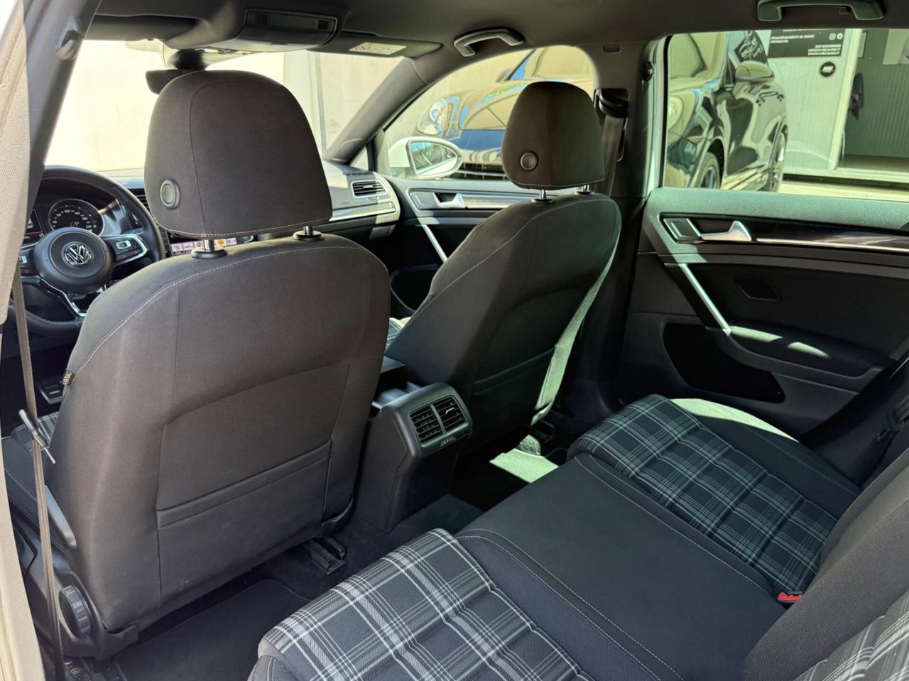 Volkswagen Golf GTD DSG Sport Edition