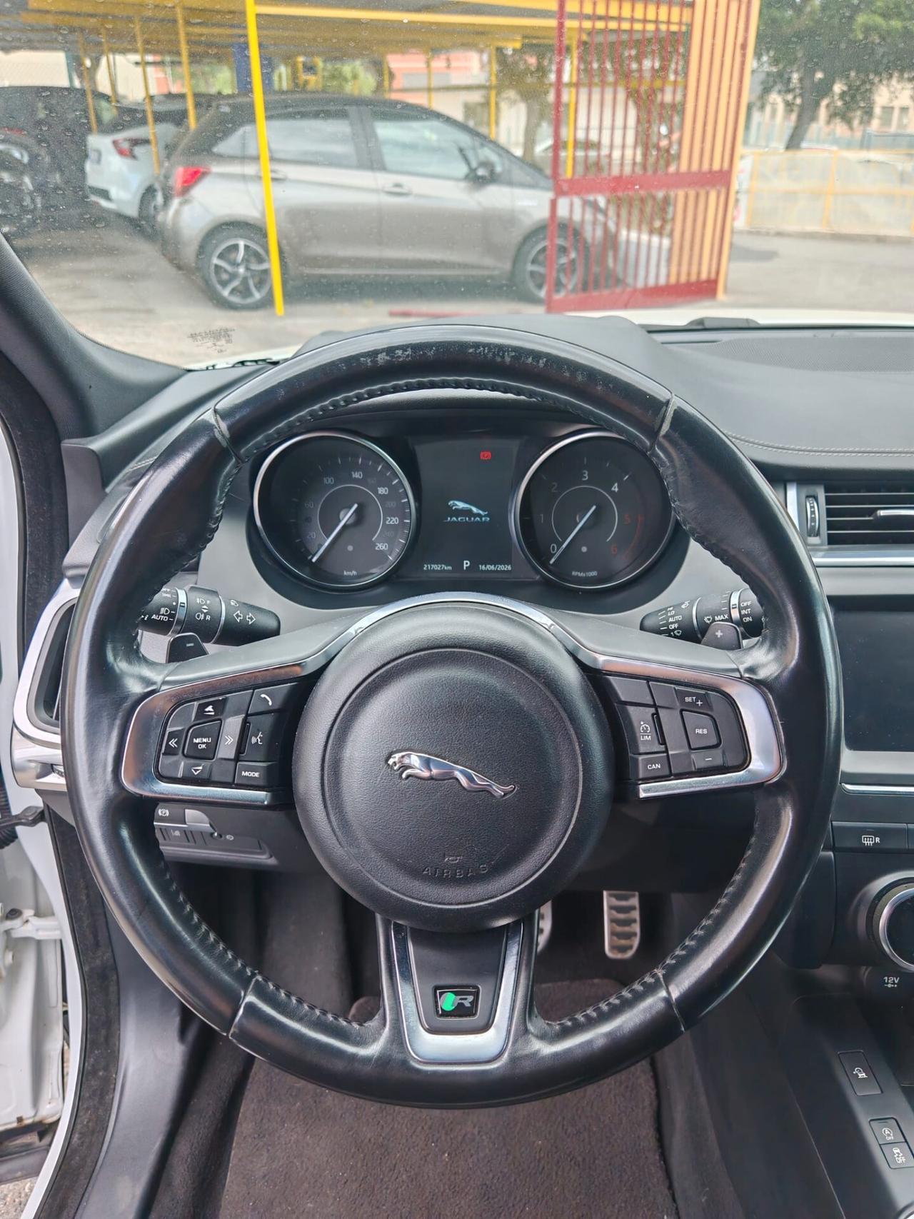Jaguar E-Pace 2.0D 180 CV AWD R-Dynamic