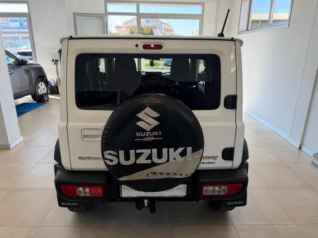 SUZUKI Jimny 1.5 5MT Top