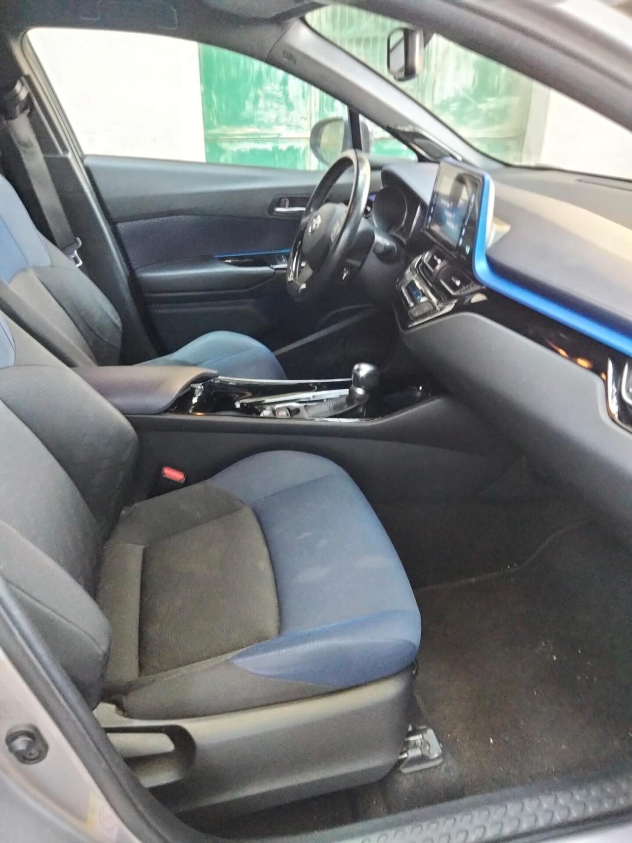 Toyota C-HR 1.8 Hybrid E-CVT Style