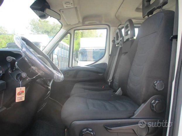 Iveco Daily 35C12 2.3 120CV E6 DOPPIA CABINA 7P RI