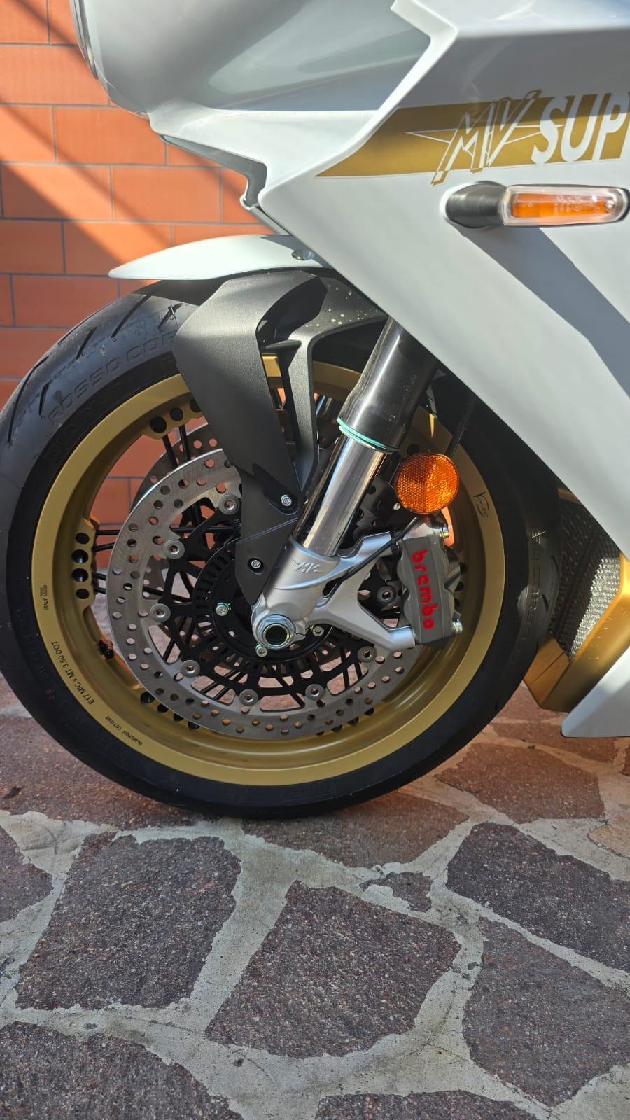 Mv Agusta Superveloce 800 S