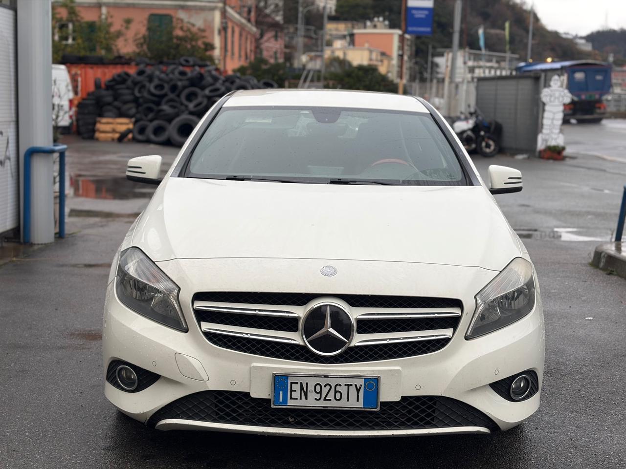 MERCEDES - BENZ A 200 CDI 136CV - 2013 MANUALE