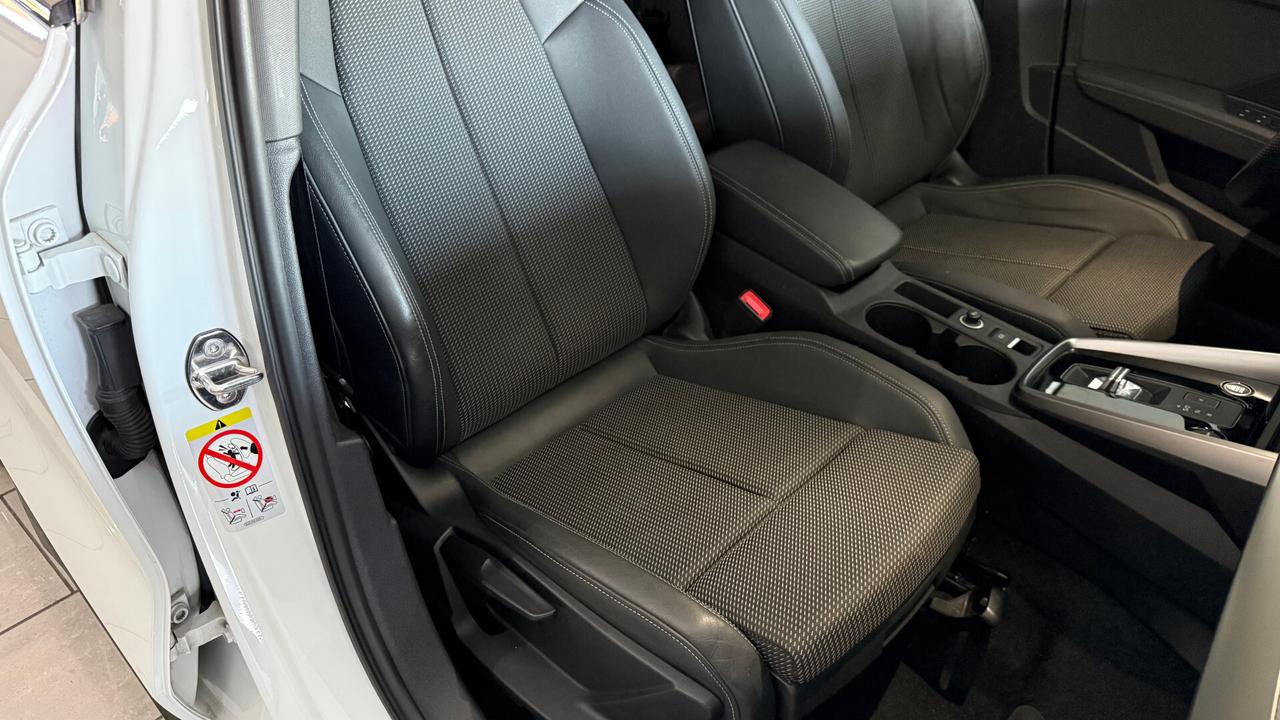 AUDI A3 SPORTBACK S LINE IDENTITY BLACK