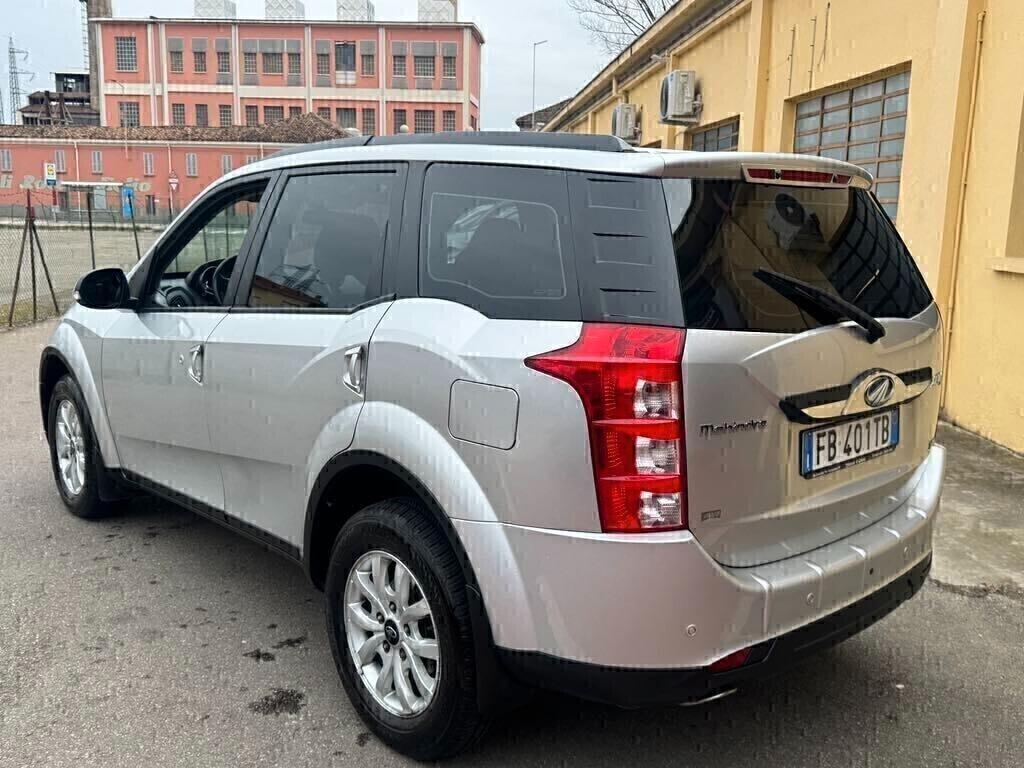 Mahindra XUV500 2.2 16V AWD W8 7 posti