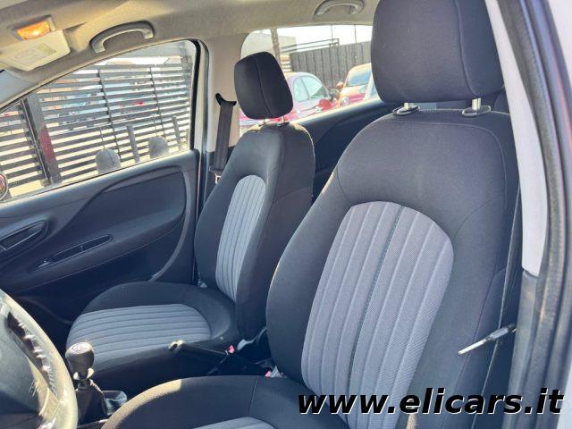 FIAT Punto 1.2 8V 5 porte Street