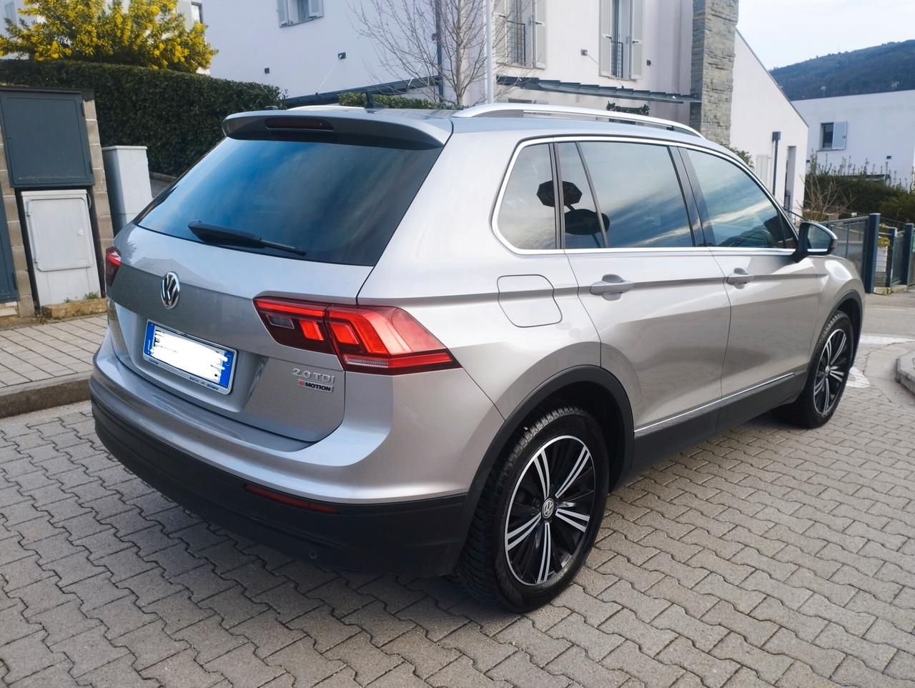 Volkswagen Tiguan 2.0 TDI SCR 4MOTION Business BlueMotion Technology