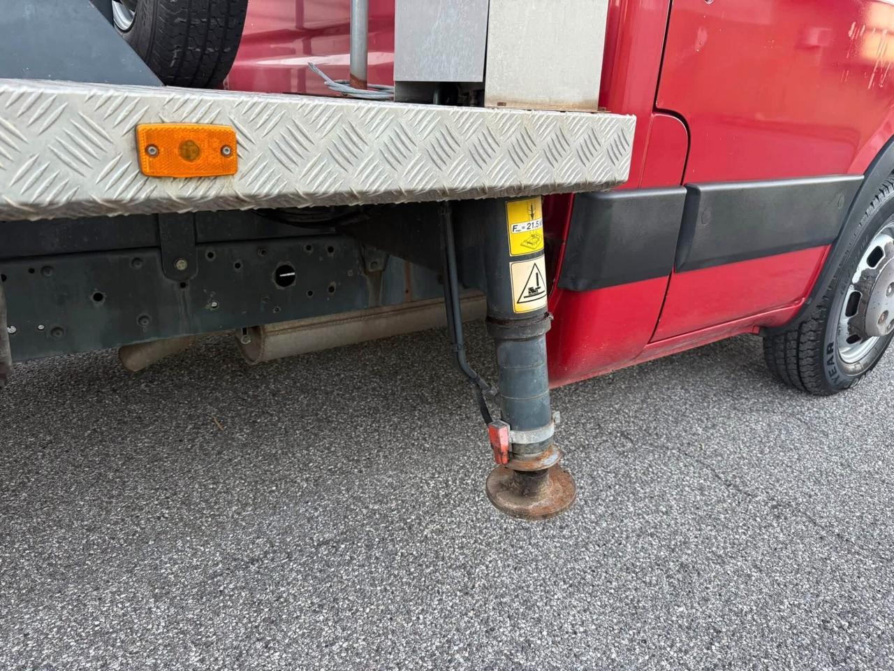 Iveco Daily 35 2.3 CON PIATTAFORMA E CESTELLO