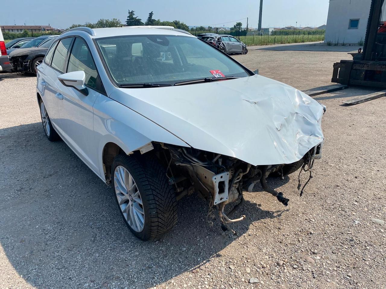 SEAT Leon ST 1.5 tgi 130cv START INCIDENTATA