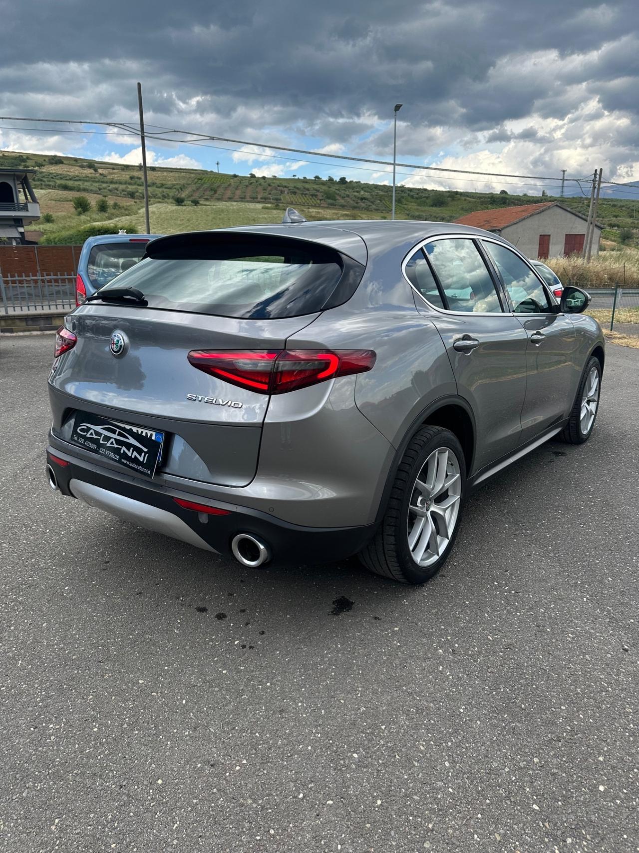 Alfa Romeo Stelvio 2.2 Turbodiesel 210 CV AT8 Q4 Executive