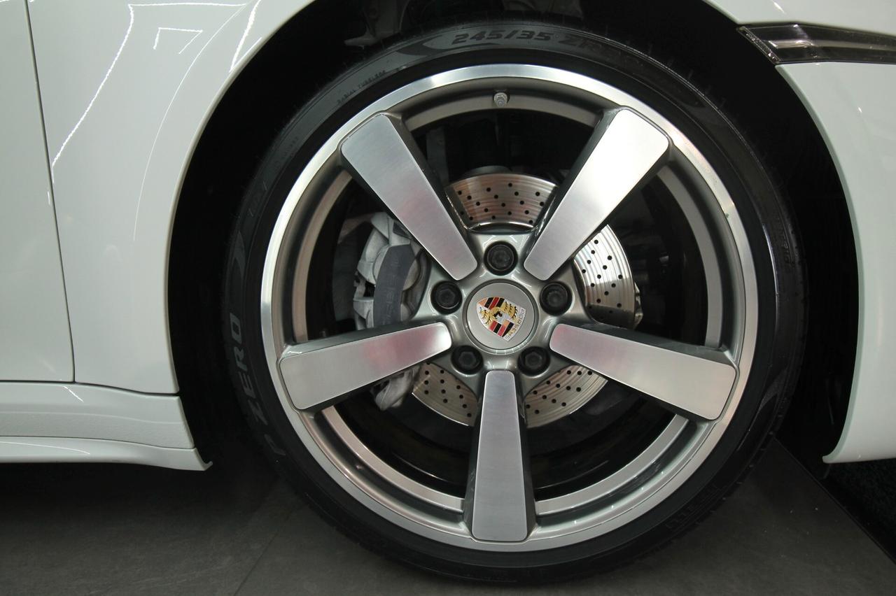 PORSCHE CARRERA 911 CABRIO