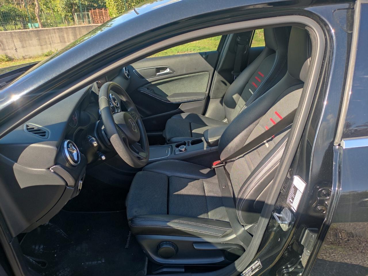 Mercedes-benz A 160 d 90 CV per neopatentati ( cambio automatico)