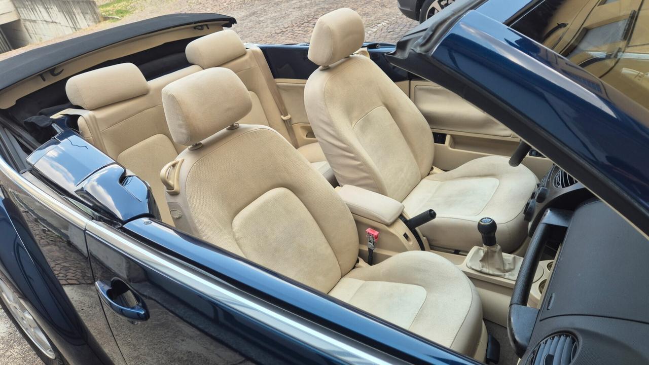 Volkswagen New Beetle 1.6 Benzina Cabrio