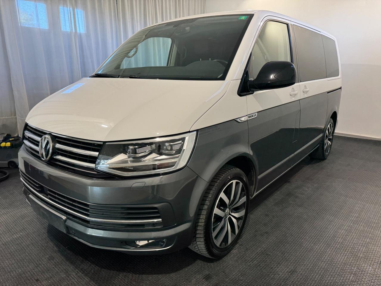Volkswagen Multivan 2.0 TDI 204CV 4Motion DSG Highline - BULLI - FULL