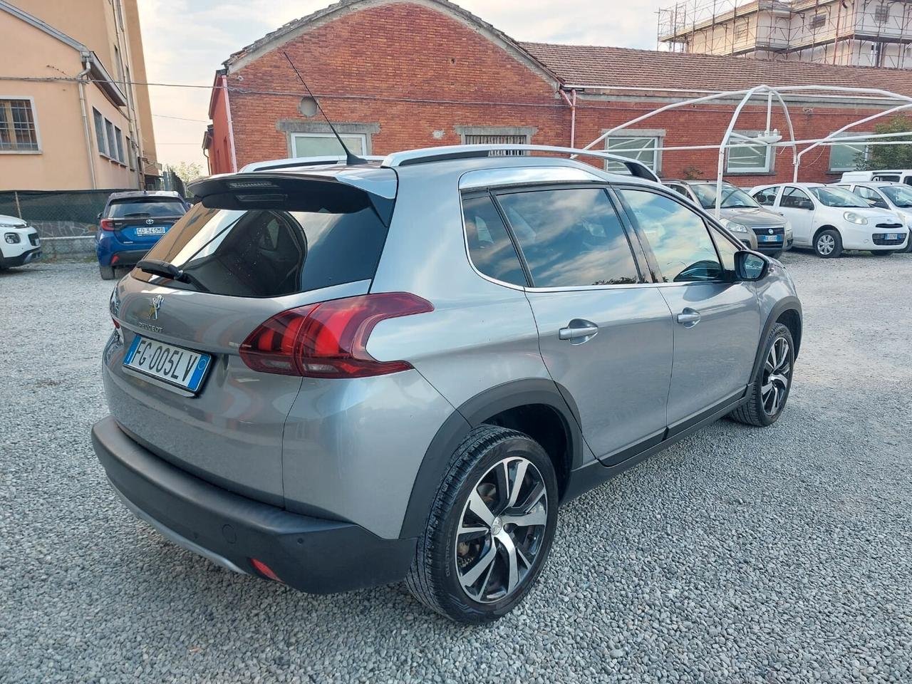 Peugeot 2008 BlueHDi 100 Allure UNICO PROPRIETARIO