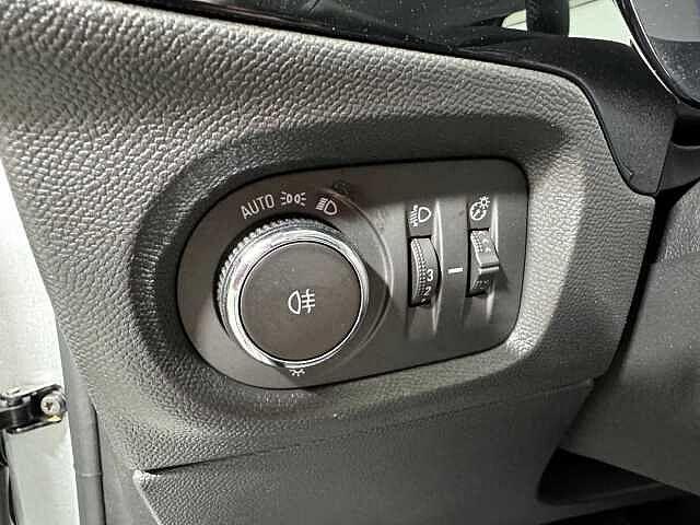 Opel Corsa 1.2 75cv KM ZERO