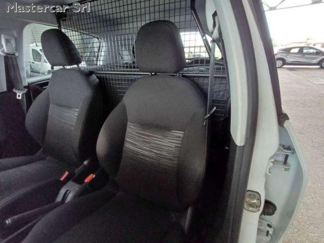 PEUGEOT 208 208 5p 1.6 bluehdi VAN - targa FN946MG