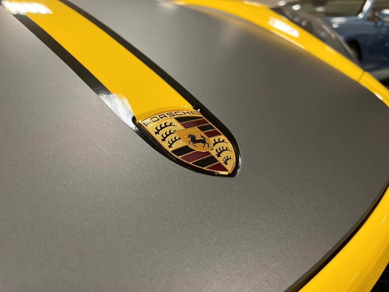 Porsche Cayman (981) GT4