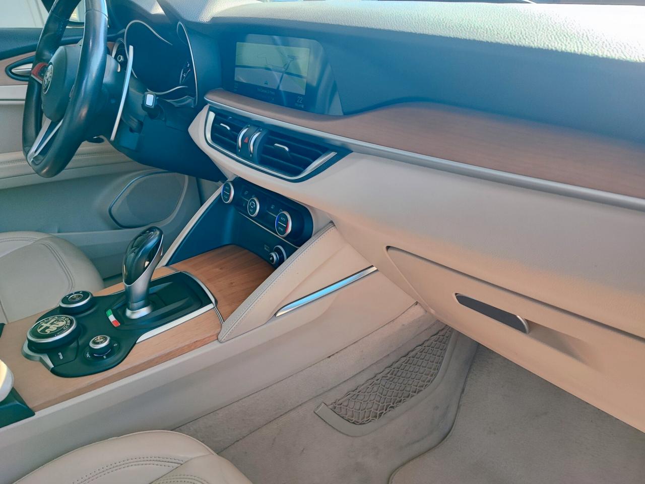 Alfa Romeo Stelvio 2.2 Turbodiesel 180 CV AT8 Q4 Super