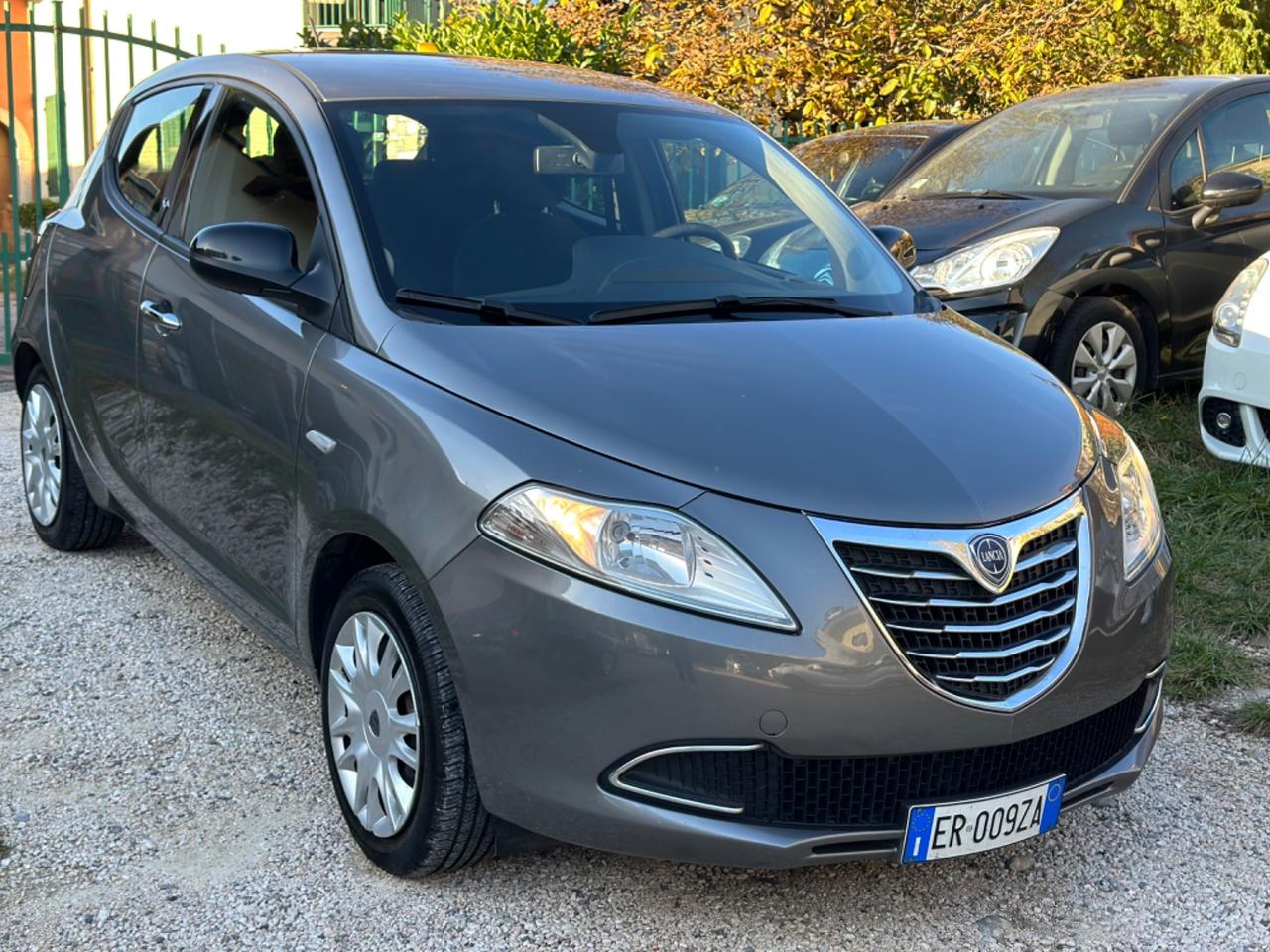 Lancia YPSILON 1.2 69 CV 5P SILVER KMCERT GARANZ UNICOPR