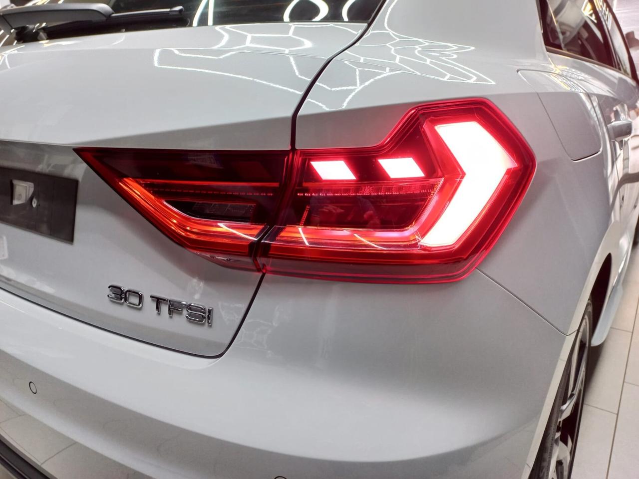 Audi A1 SPB 30 TFSI S tronic line edition