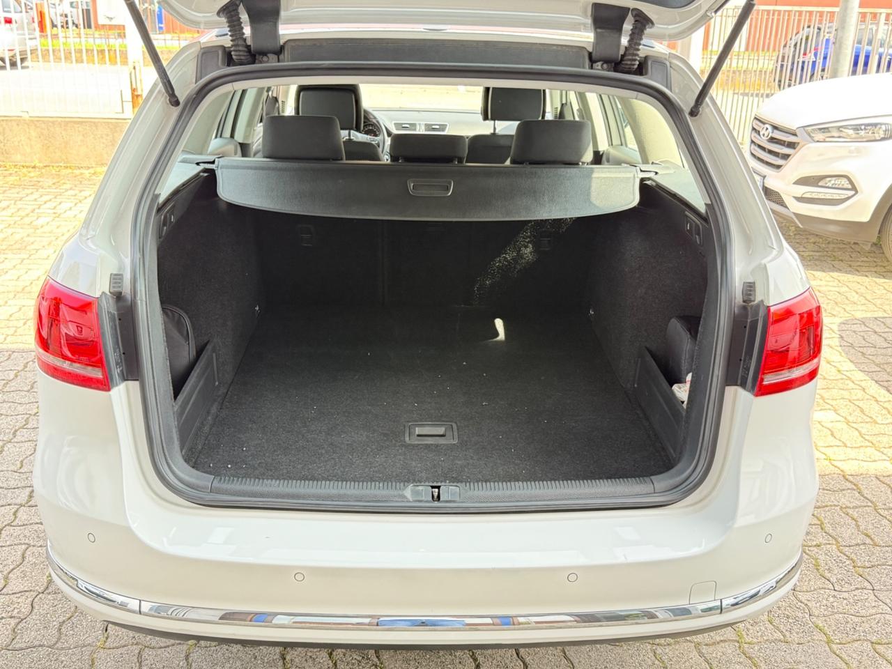 Volkswagen Passat Var. Garanzia 24mesi 1.4 TSI DSG Comfort. EcoFuel