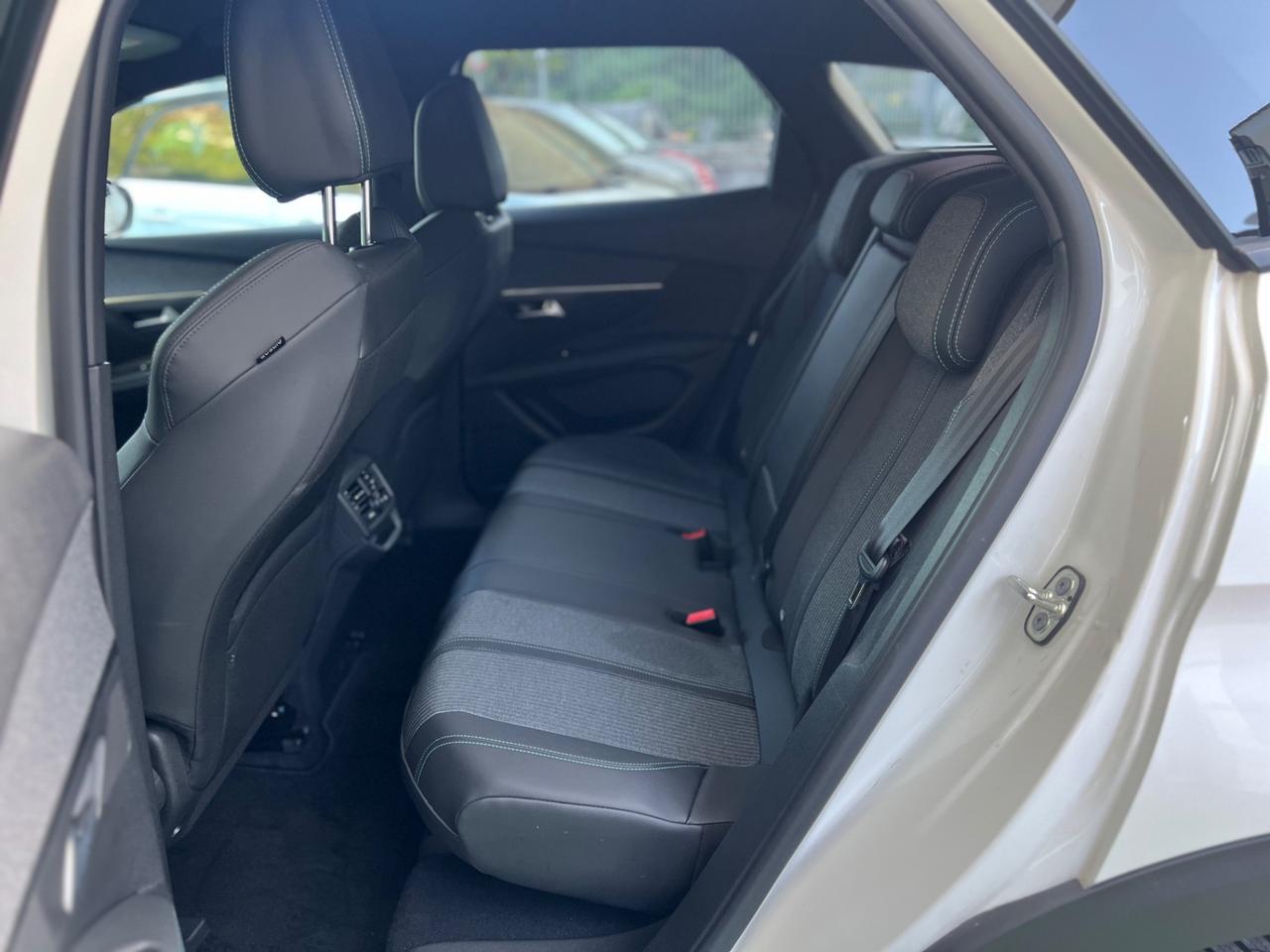 Peugeot 3008 BlueHDi 130 S&S Allure Pack MISTO PELLE RETROCAMERA