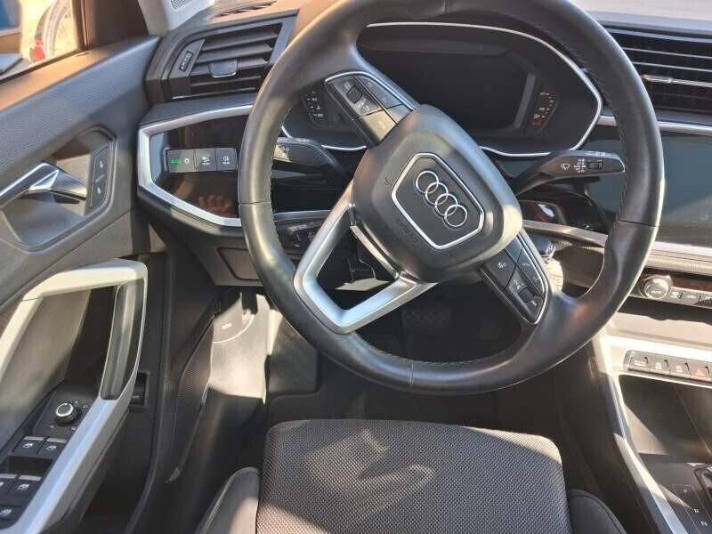 Audi Q3 SPB 40 TFSI quattro S tronic line MATRIX-PANORAMA-B&O-CERCHI 20"