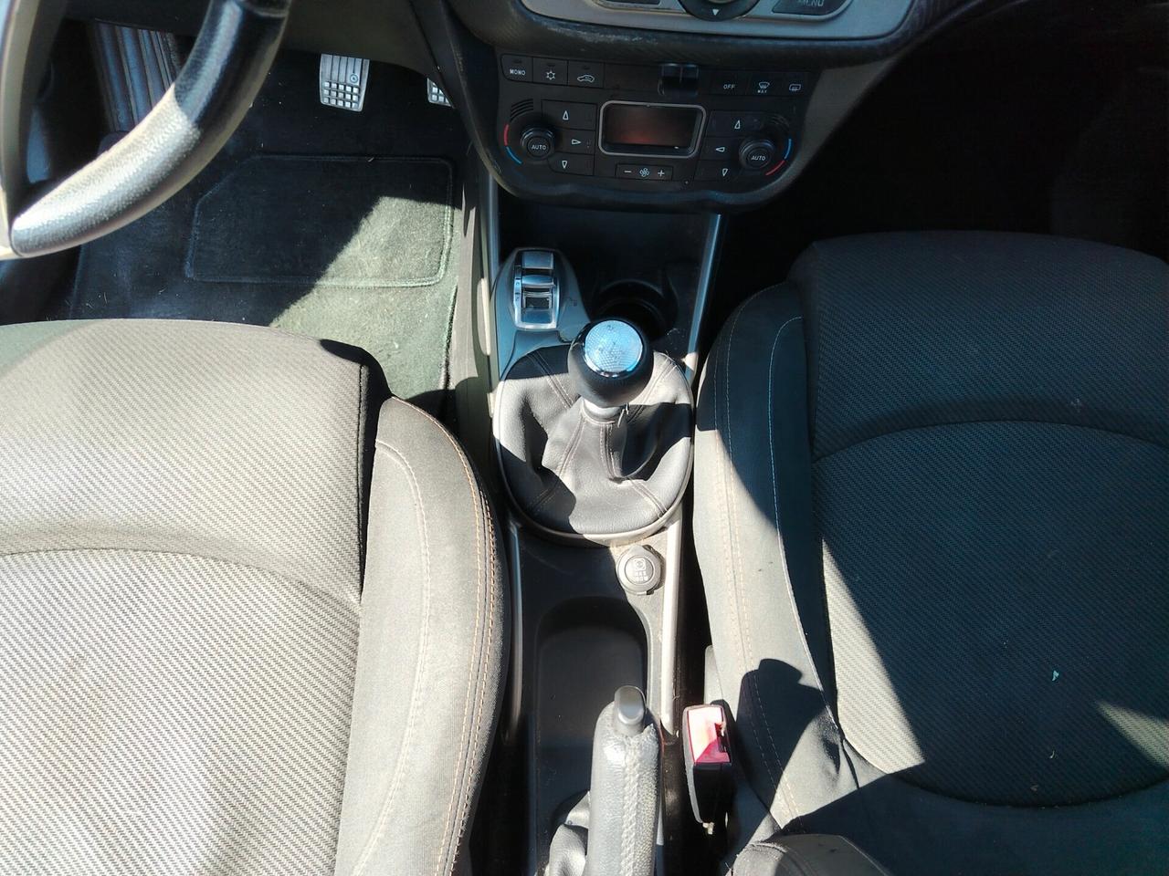 Alfa Romeo MiTo 1.3 JTDm 85 CV S&S Distinctive