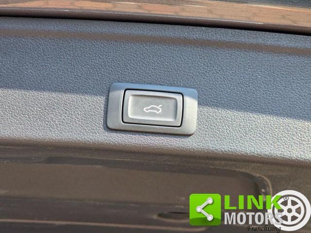 AUDI A4 Avant 40 TDI 190 CV S Tronic S Line