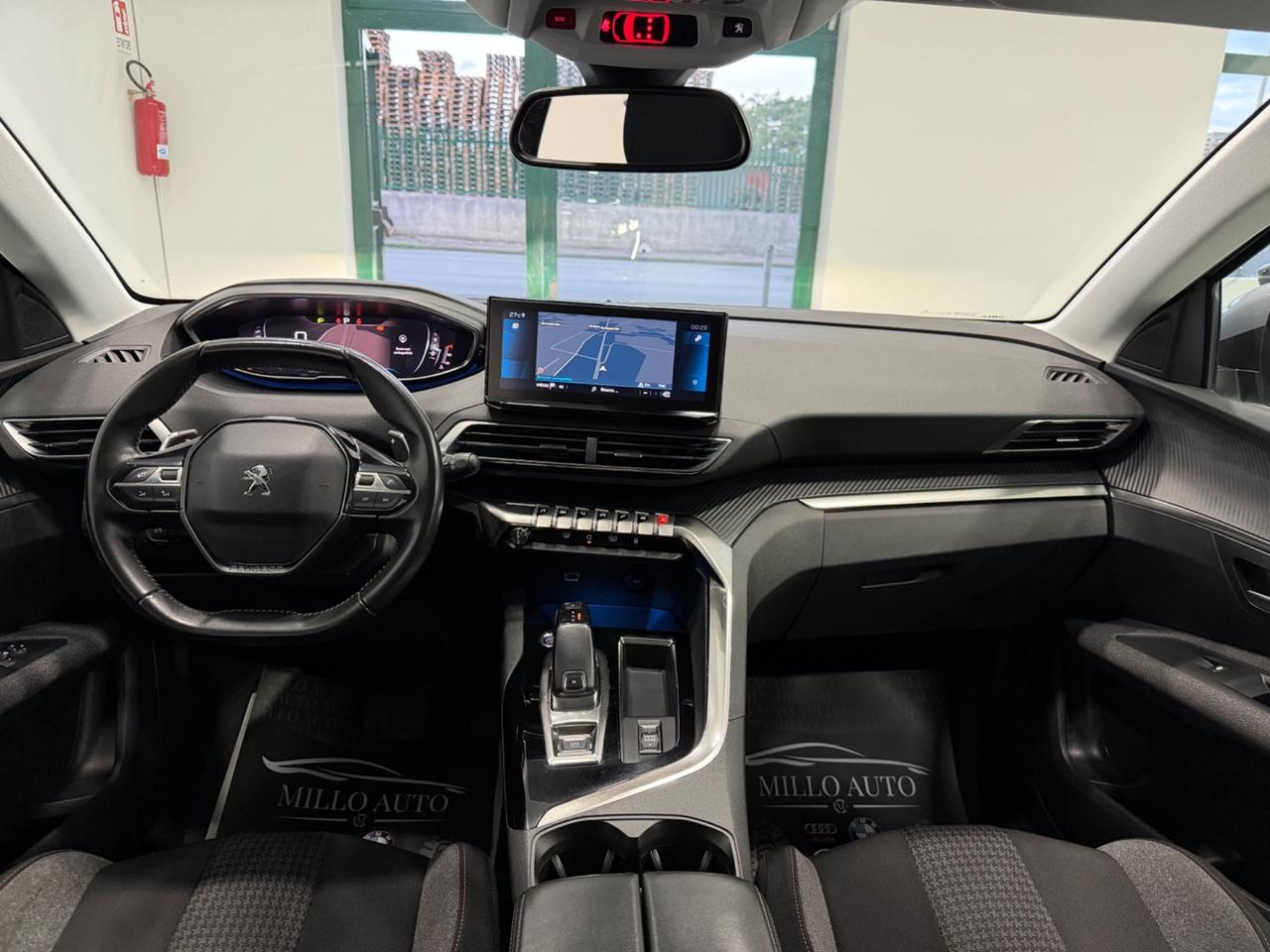 Peugeot 3008 BlueHDi 130 S&S EAT8 Allure