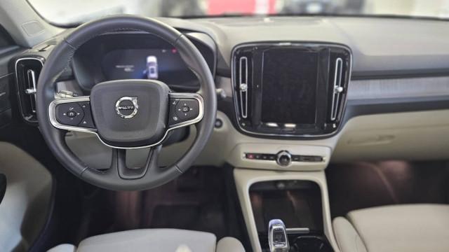 Volvo XC40 2.0 b3 Ultra Dark auto