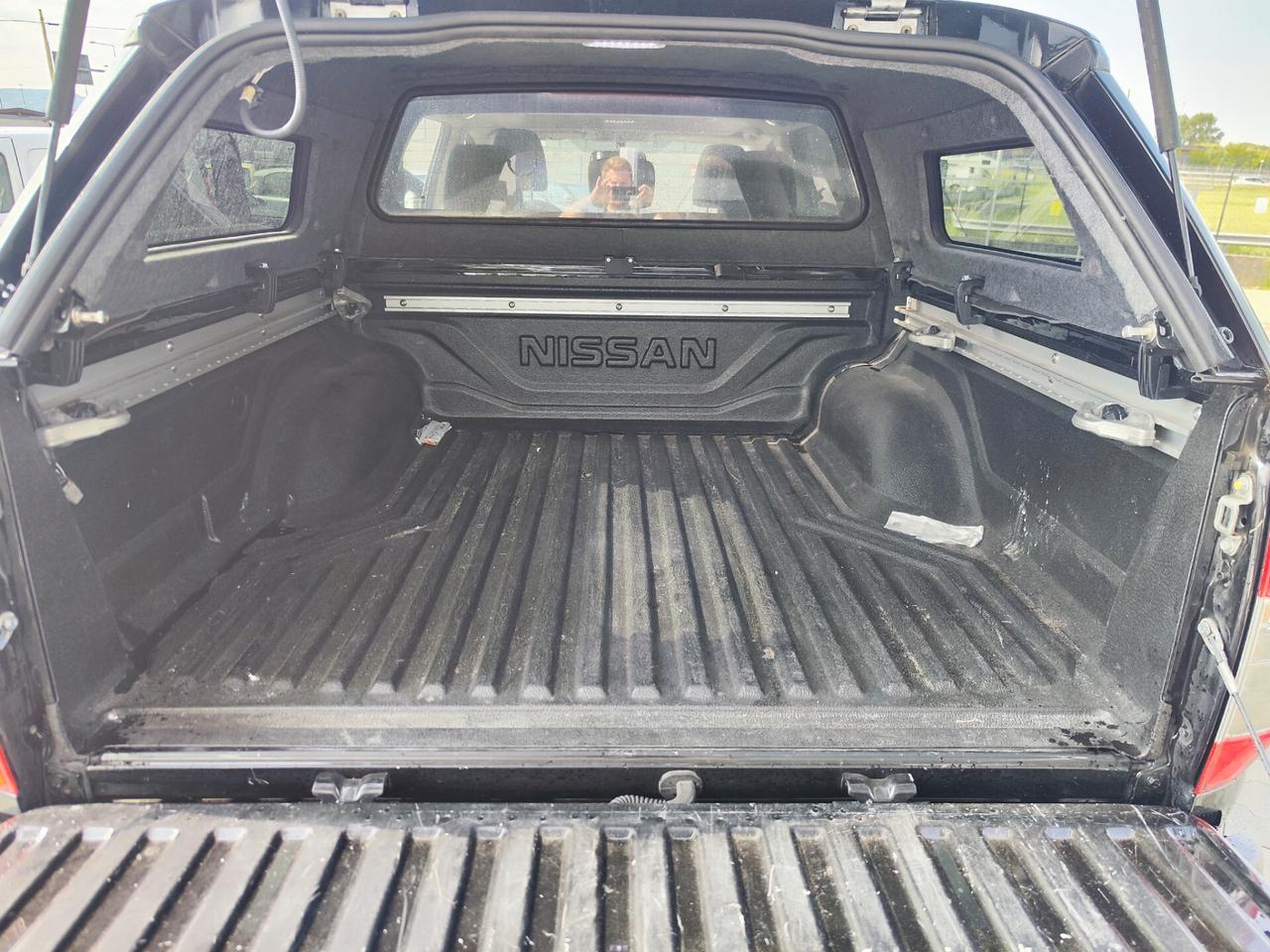 Nissan Navara 2.3 dCi 190 CV 7AT 4WD Double Cab N-Connecta